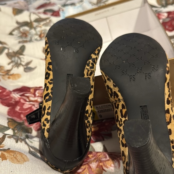 Franco Sarto leopard heels,9M, $10—soles great, DIY repair needed for lining. - Picture 10 of 10